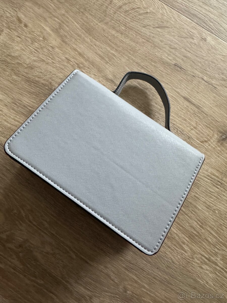 Šedá kabelka - 4