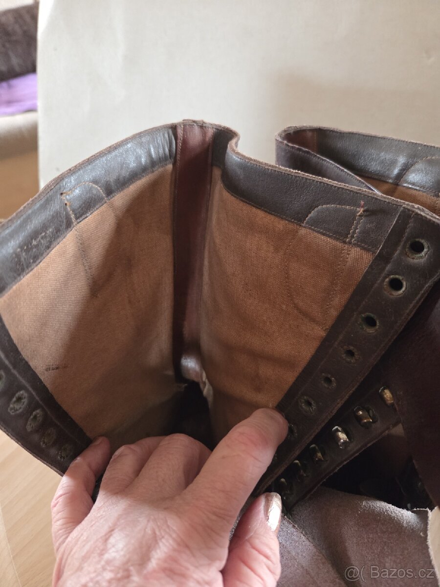 Staré vojenské kožené boty od Bati. - 4