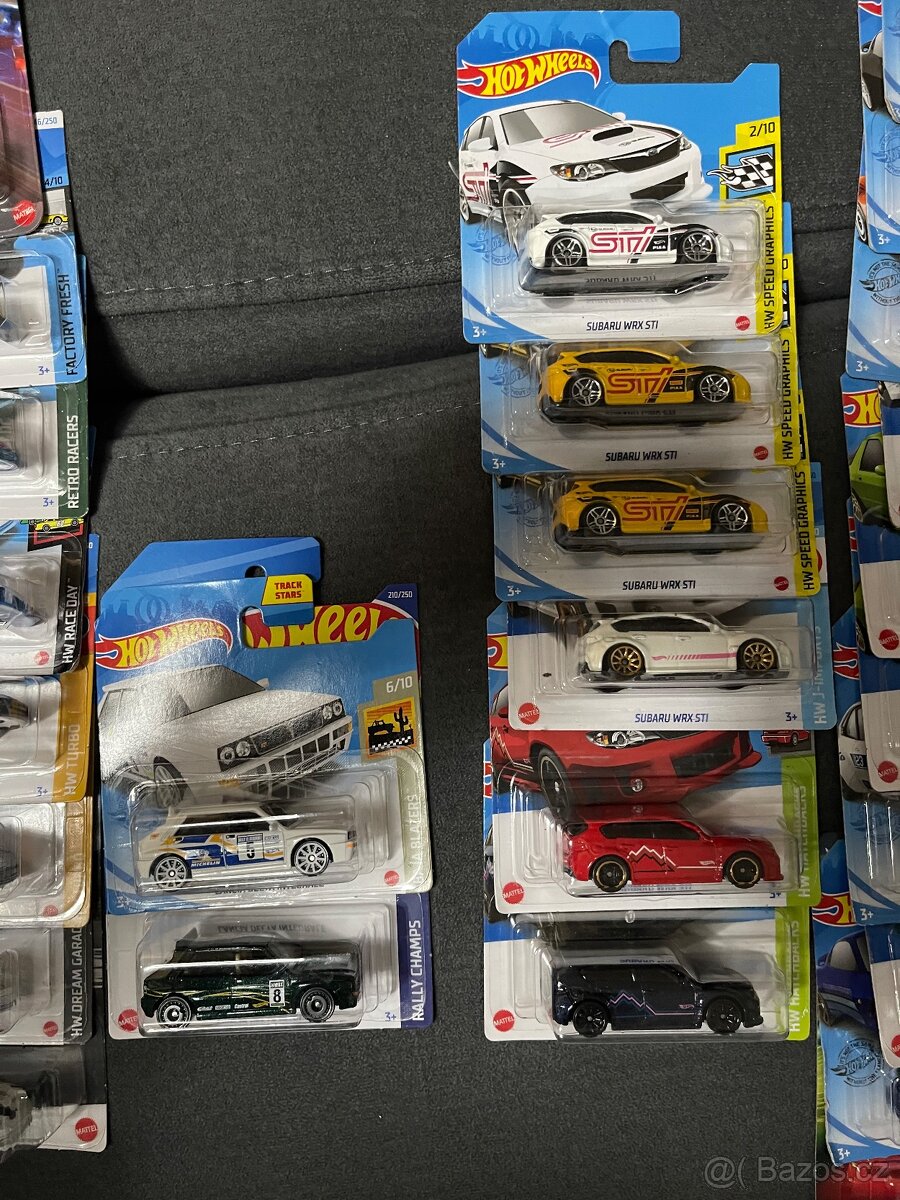 Hot Wheels - 4