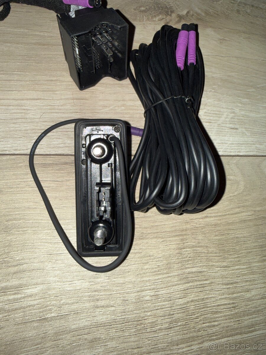 Nový set parkovací kamera + kabeláž pro MIB2 - 4