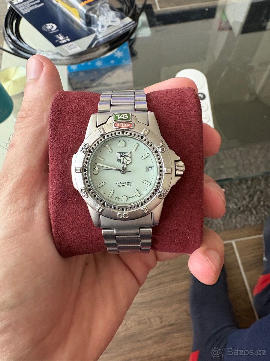 Tag Heuer Professional Quartz - 4