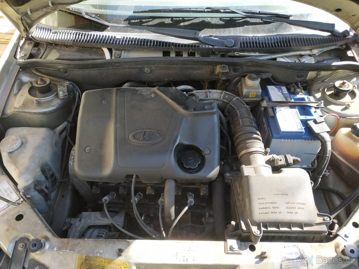 Lada Kalina 1600 combi - 4