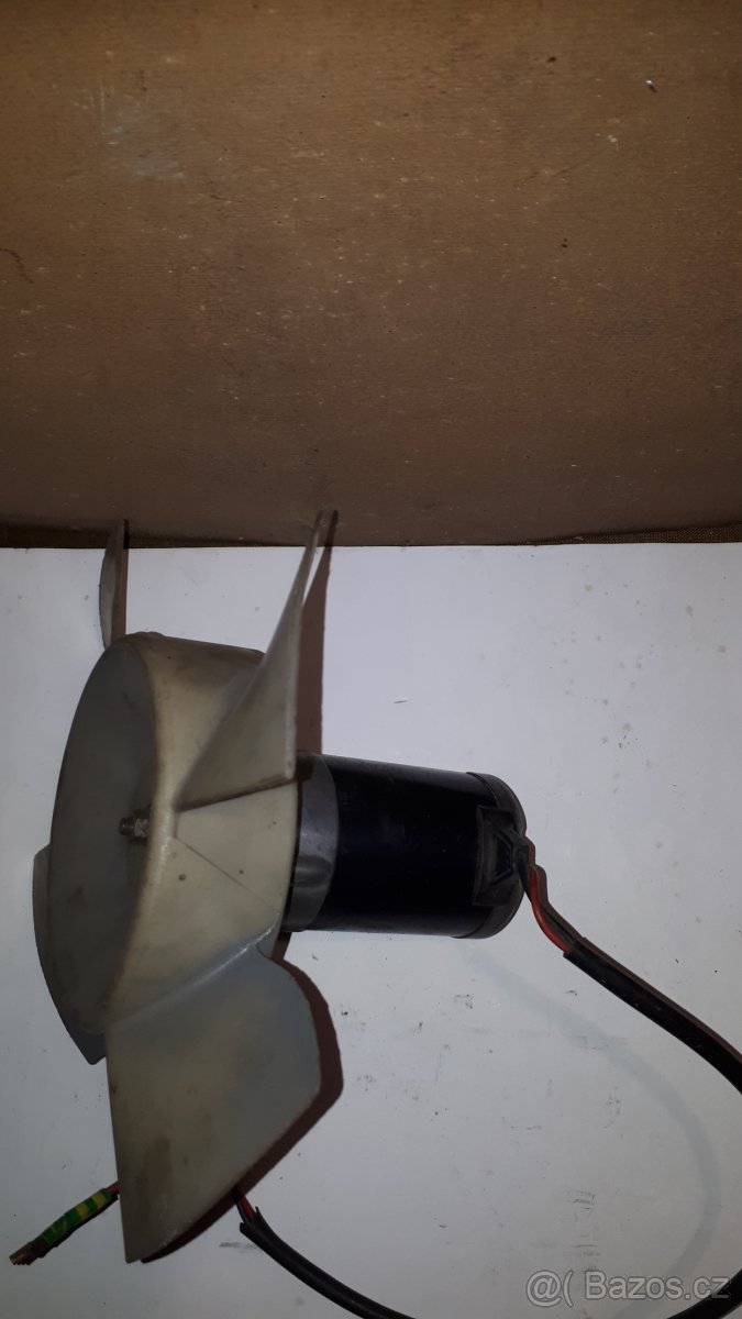 VENTILÁTOR TOPENÍ NA RENAULT 16 ZACHOVALÝ - 4