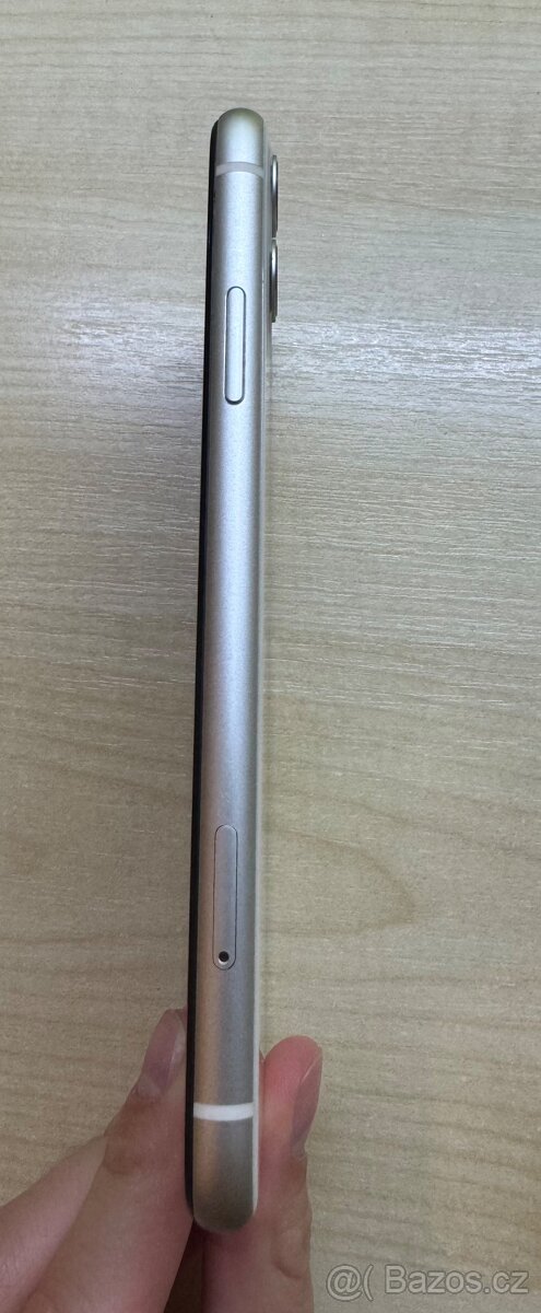 iPhone 11 64GB - Skvělý stav - 4