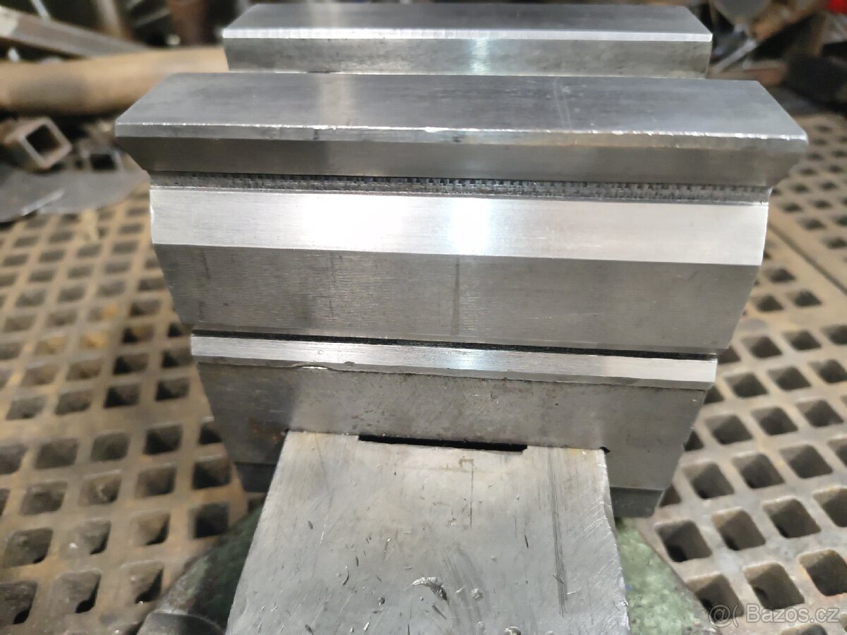 Svěrák prizmatický 125mm - 4