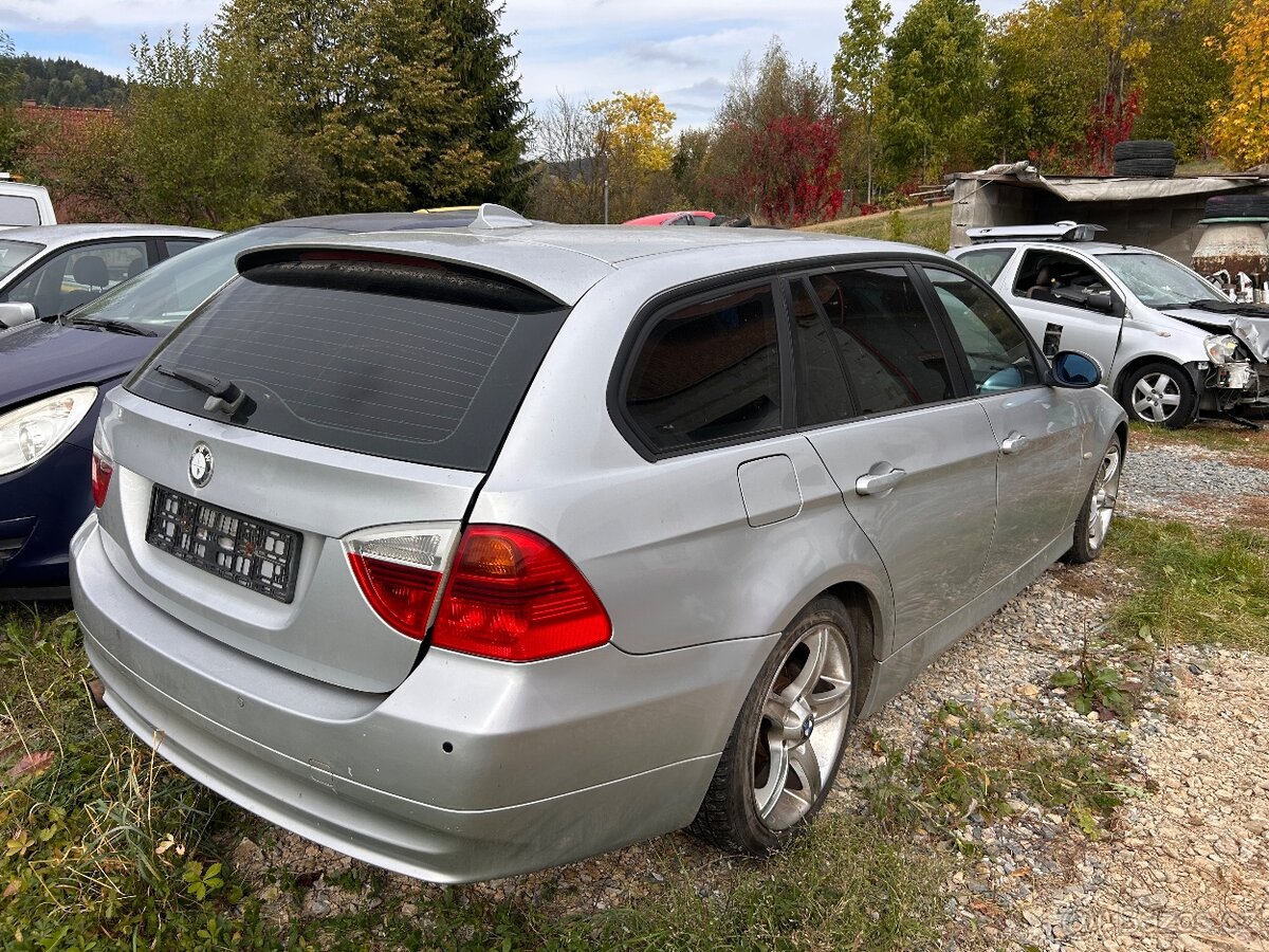 BMW e91 320d 120kw - 4