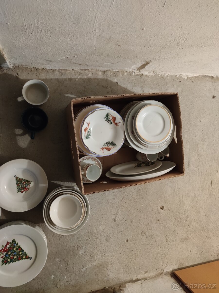 Talíře, misky, jídelní souprava, set - 4