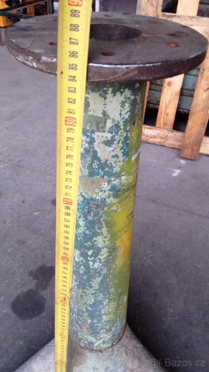 Litinový stojan - 4