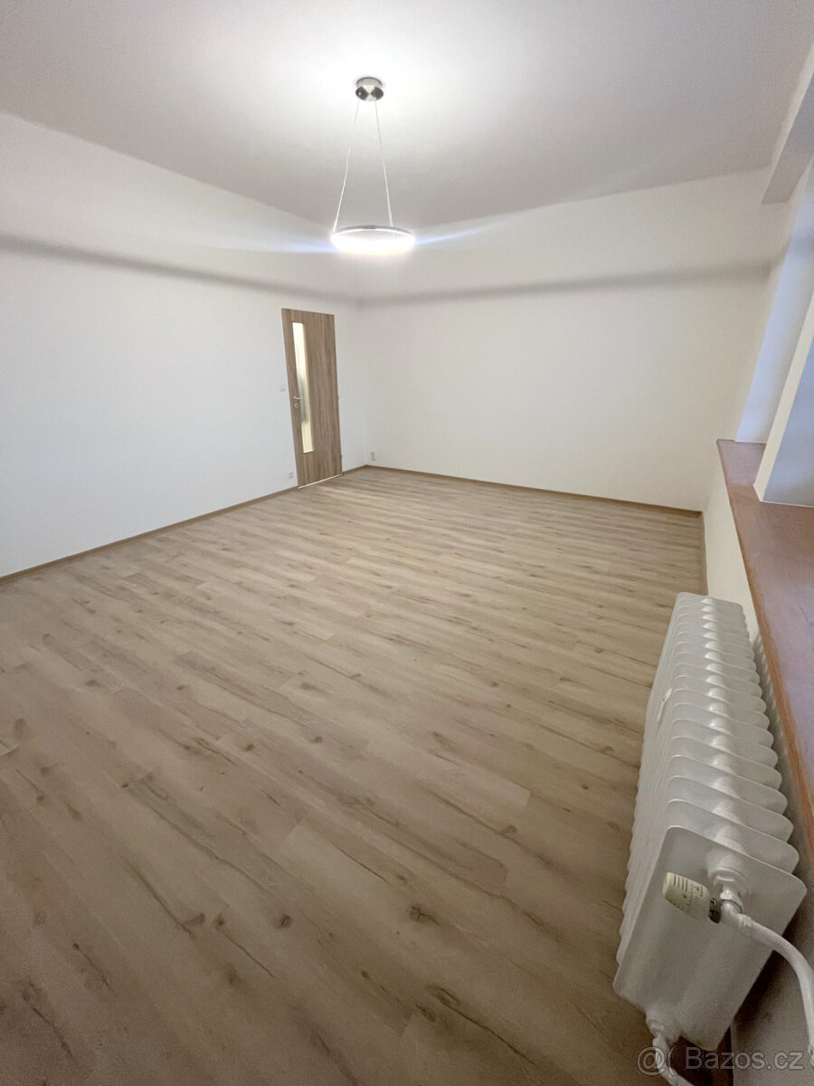 Pronájem byt 3+1/B, 74,5 m2, Louny, ul. Pražská, 3.NP, cihla - 4