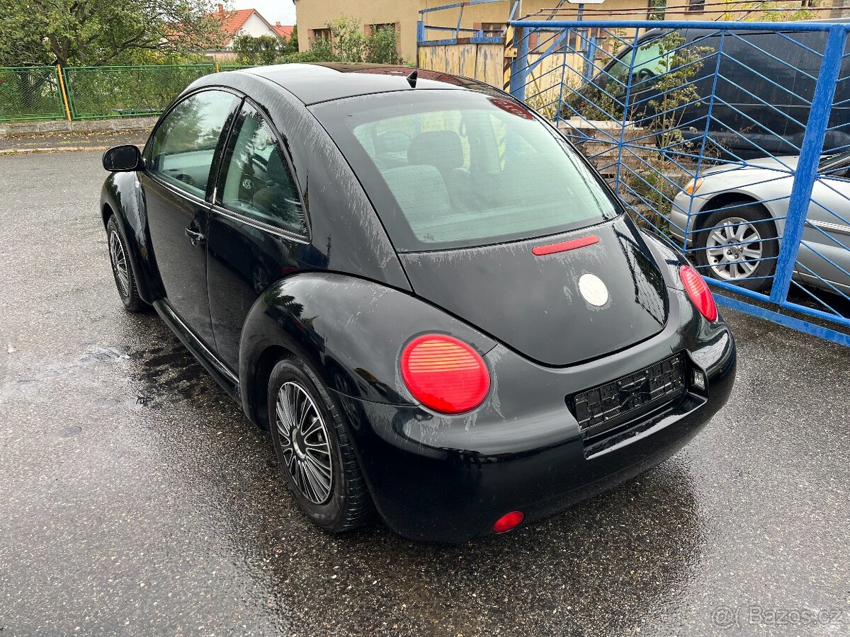 Volkswagen New Beatle 1.6i - 4