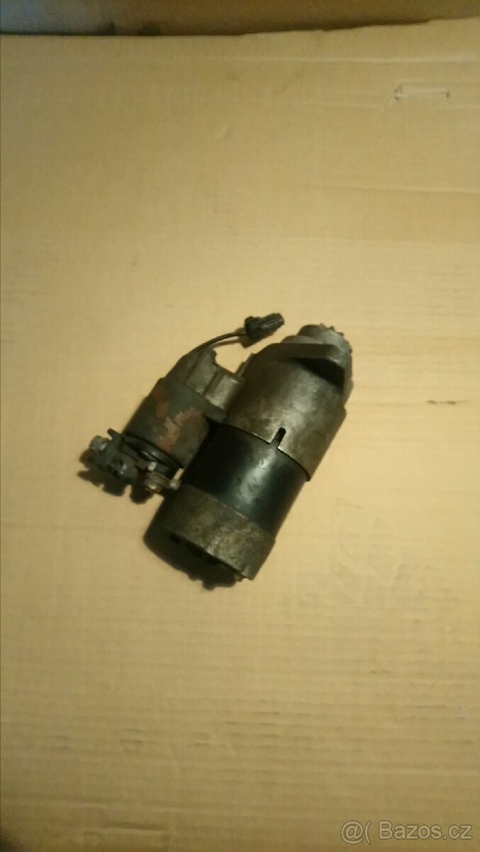 Startér Infiniti FX35 - 4