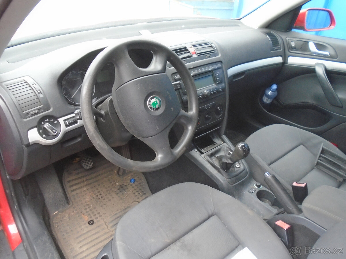 Škoda Octávia 2 1,6 75Kw BSE - 4