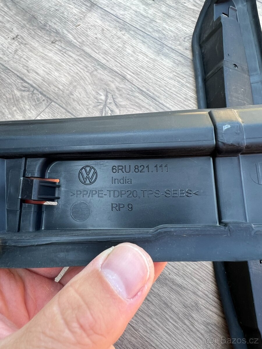 Plastové výplně blatníků VW POLO - 4