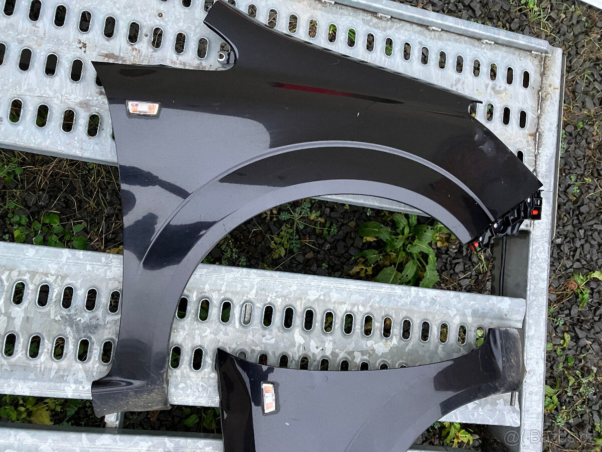 Blatník Opel Zafira B - 4