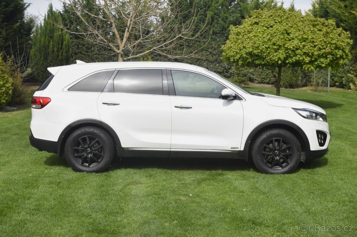 KIA Sorento - 4
