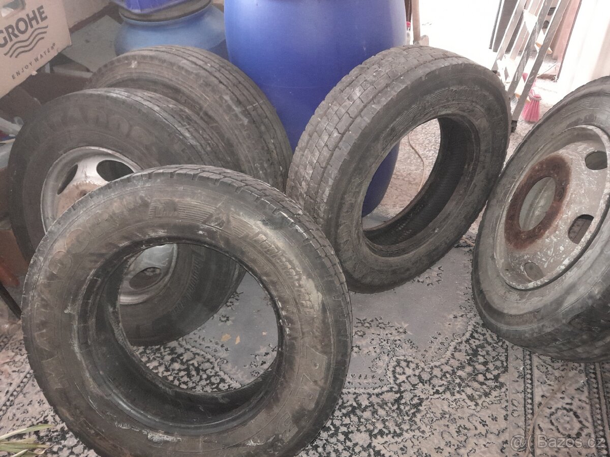 Prodám částečně použité pneu Daewo Avia - 4