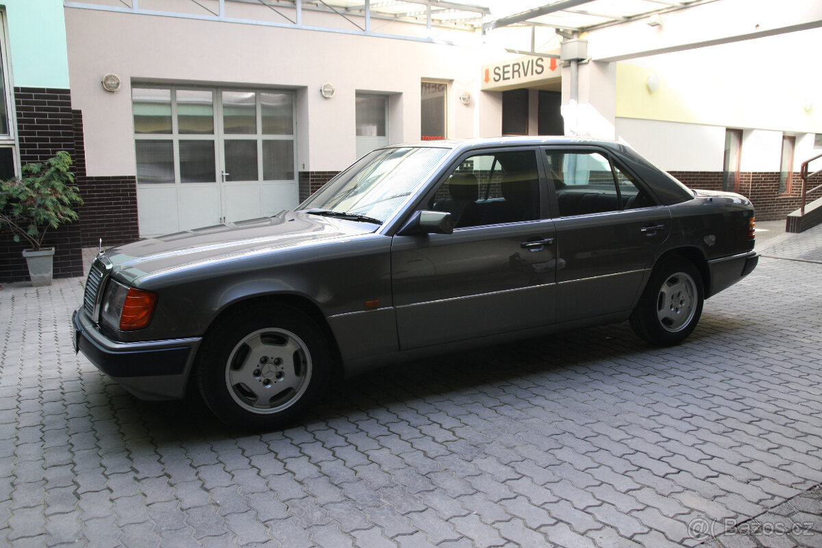 Mercedes-Benz 124 250D turbo - 4
