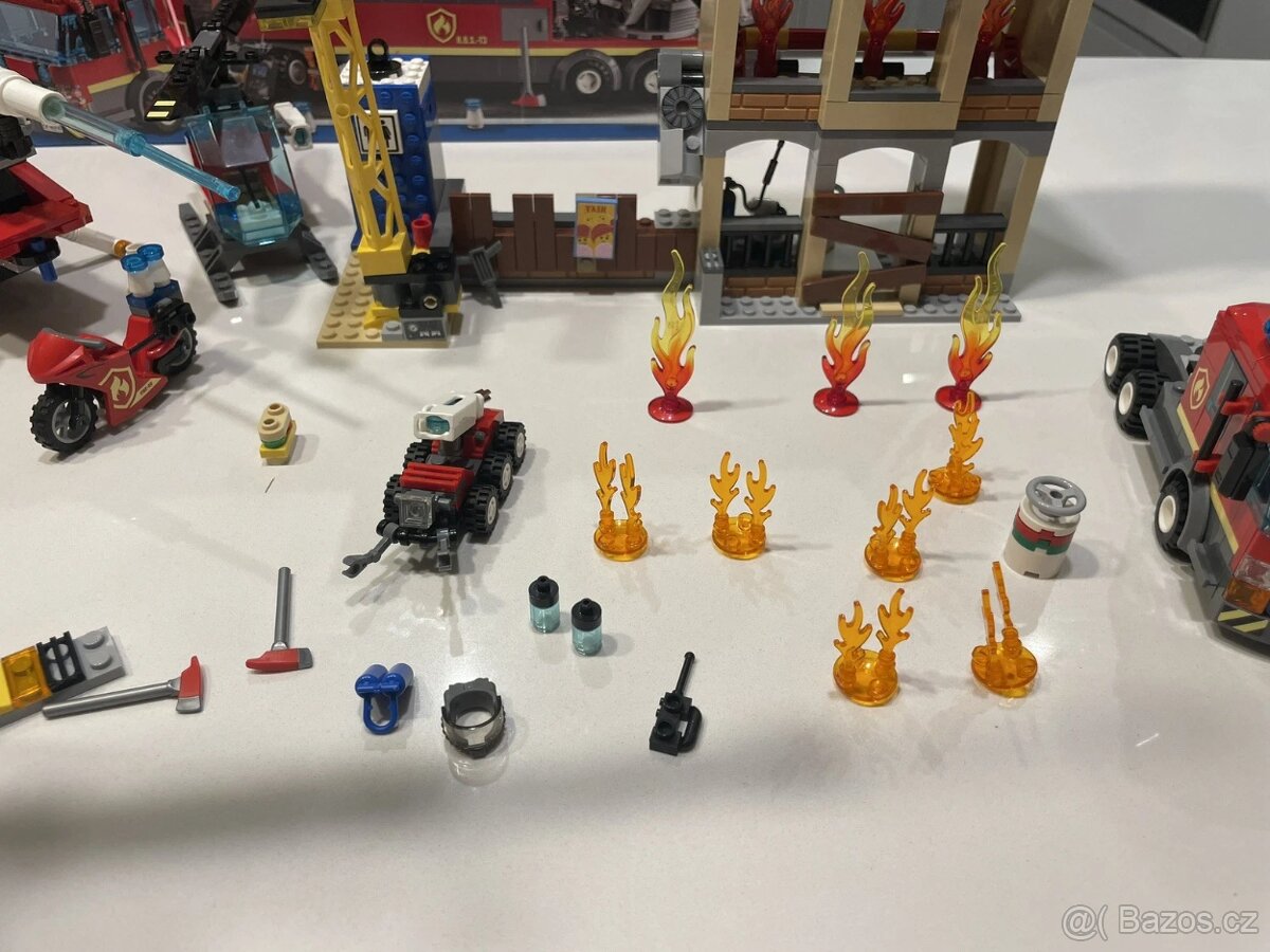 LEGO City 60216 hasičského sboru v centru města, 100% kompl - 4