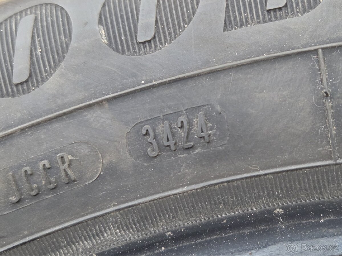 Zánovní letní pneu Goodyear 215/55/17 94V - 4