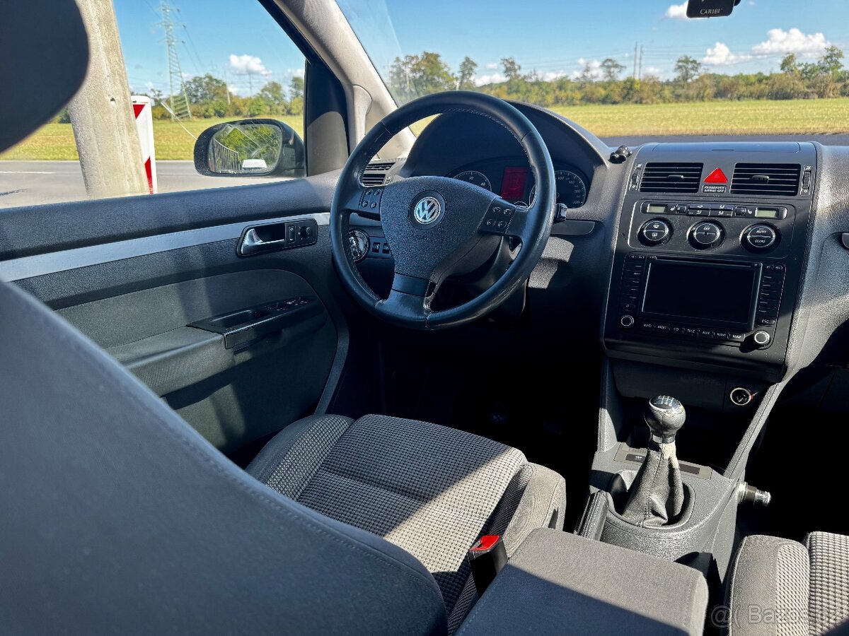 VW Touran 2.0 TDI 103 KW, r.v. 2005 - 4