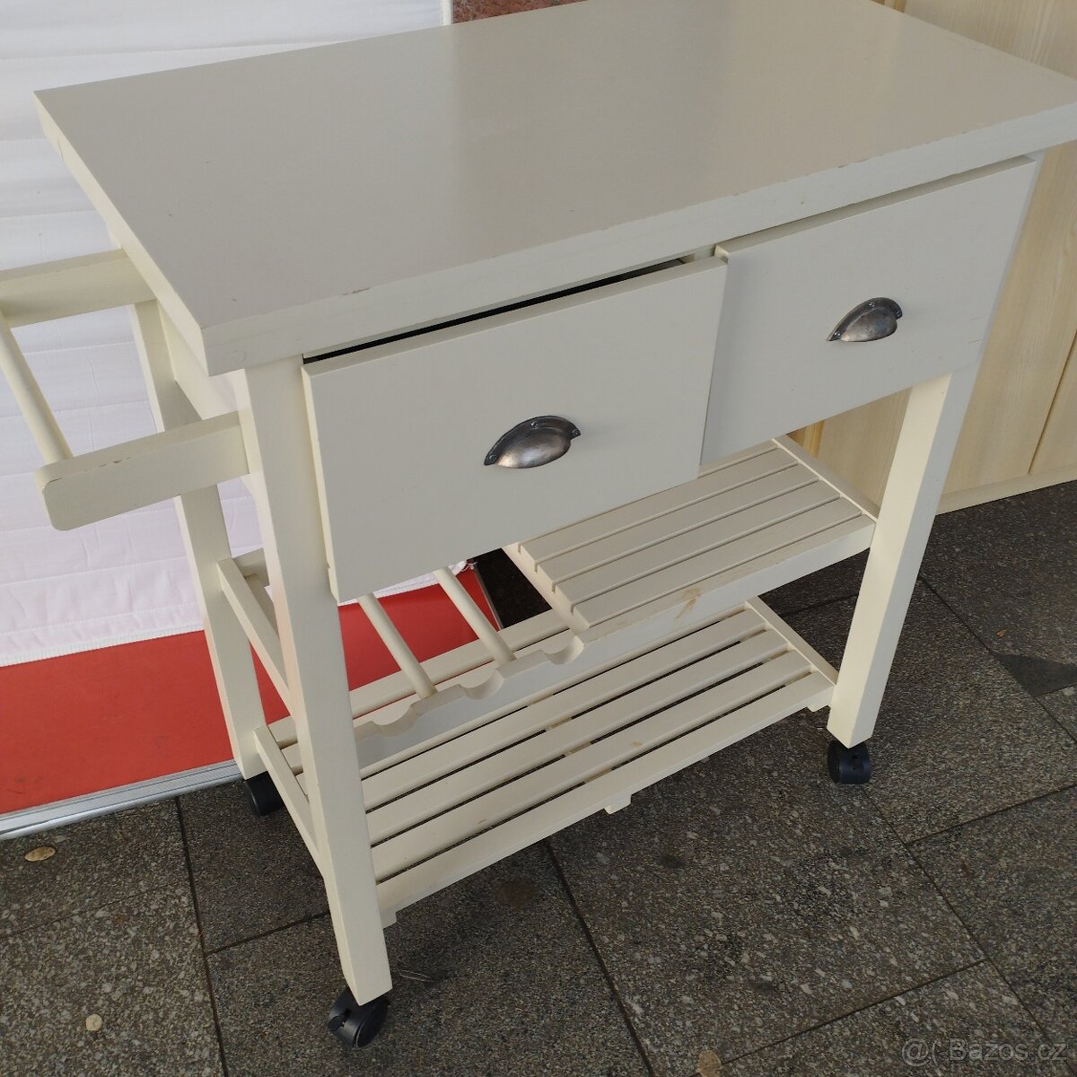 Kuchyňský stolek - 4