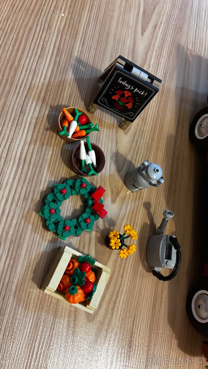 LEGO Farmářské auto Creator 10290 - 4