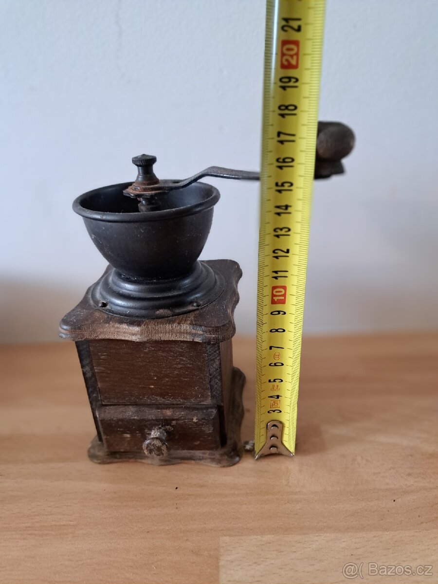 Mlýnek na kávu - 4