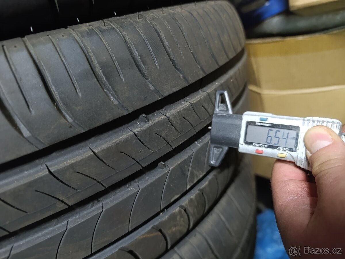 205/60 R16 96H XL Michelin - 4
