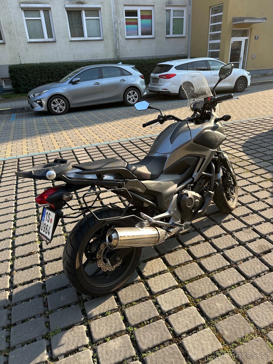 Honda nc750 - 4
