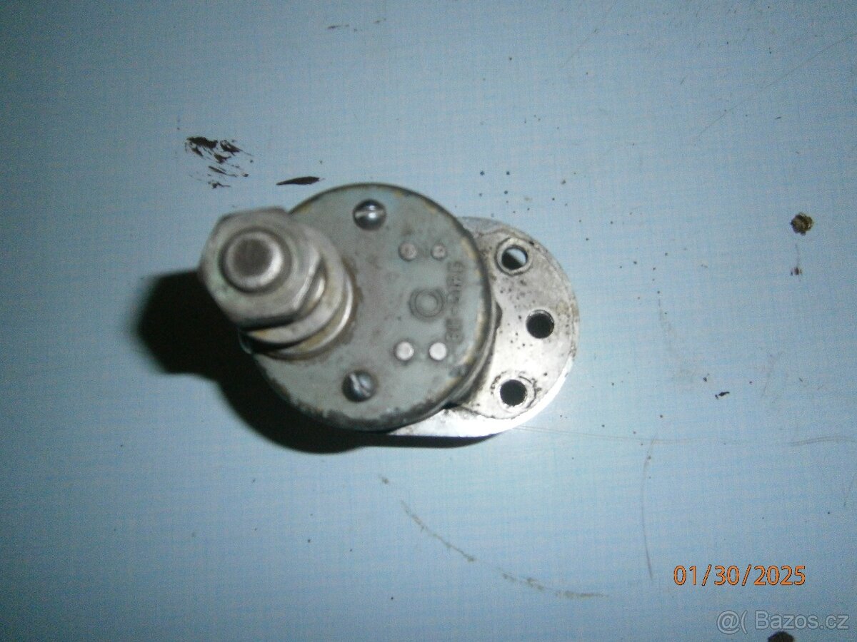 Odpojovač akumulátoru UAZ - 4