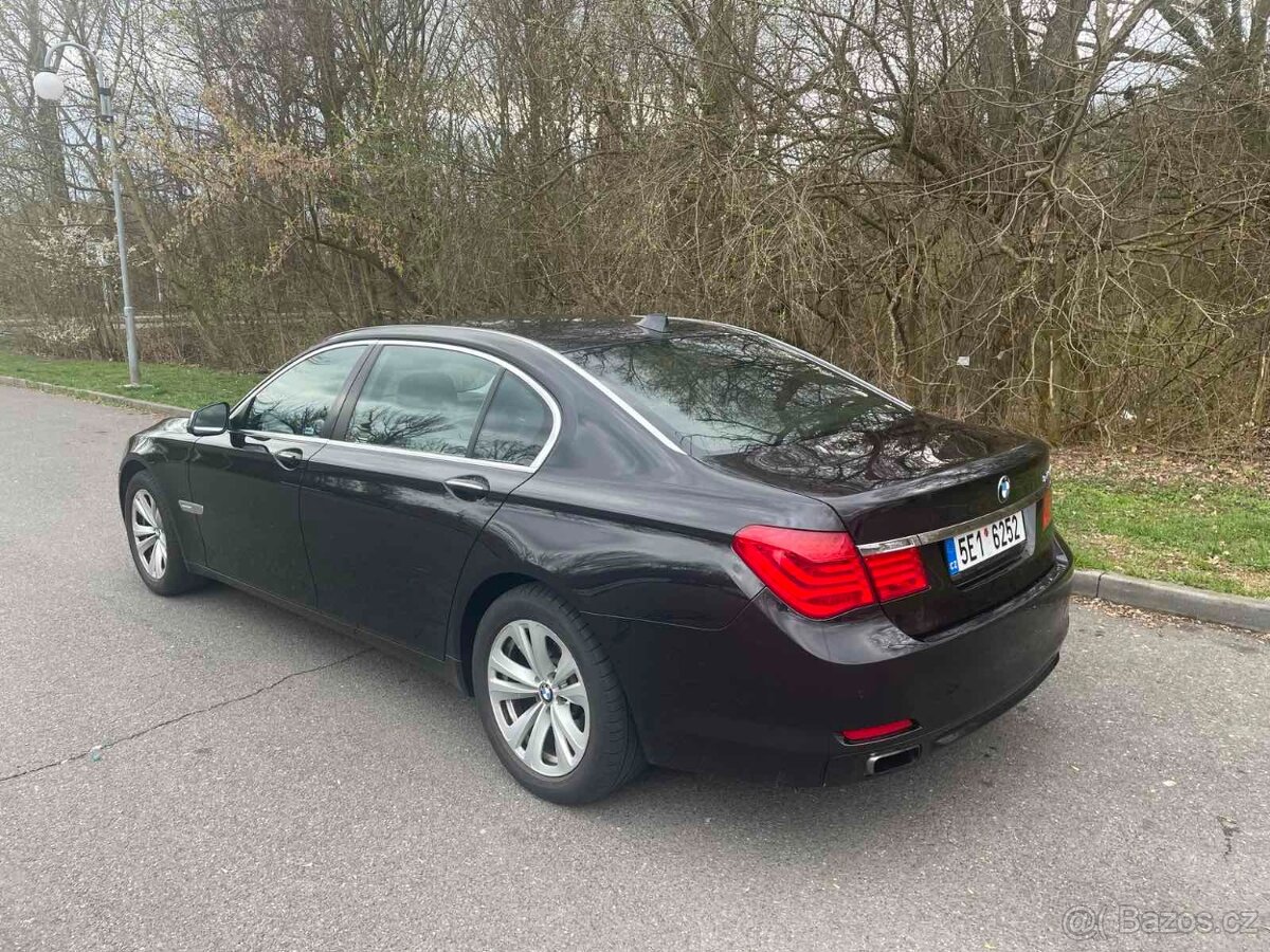 Prodám BMW 740Li - 4