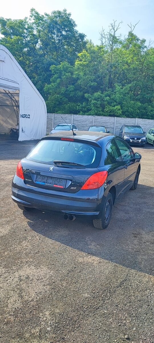 Peugeot 207 1.4 16V - 4