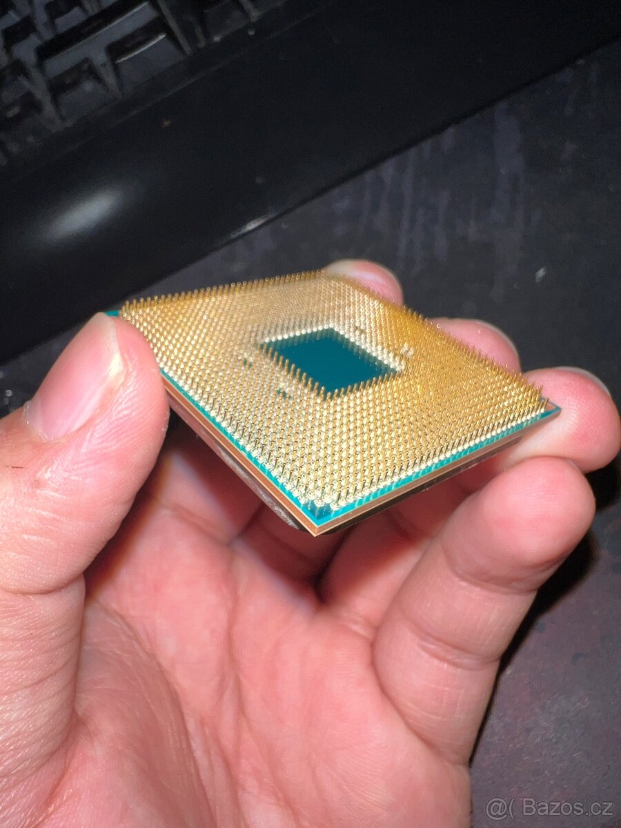 1x Ryzen 3 1200AF + 1x Ryzen chladič - 4
