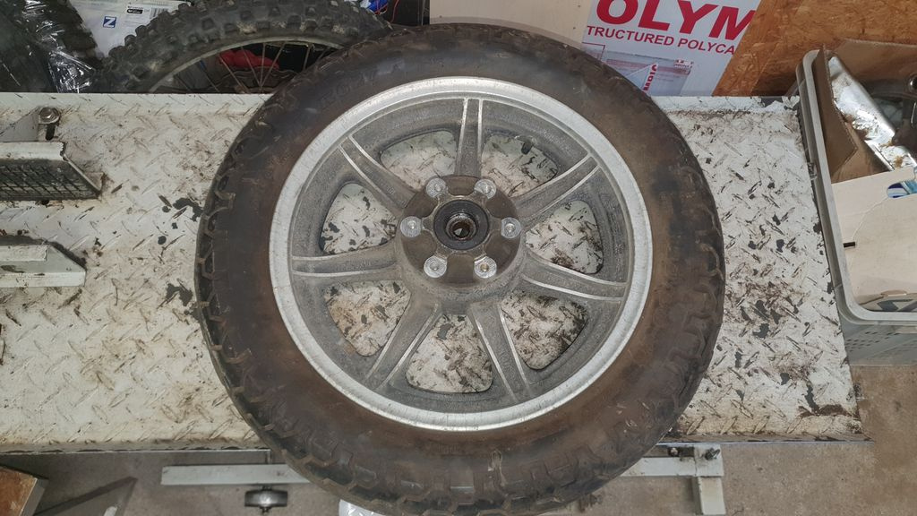 Díly z YAMAHA XS650 Special (1979) - 4