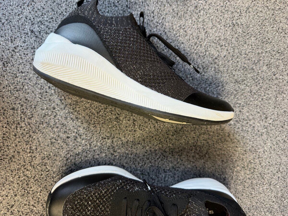 dámské tenisky značky Tamaris vel 37 - 4