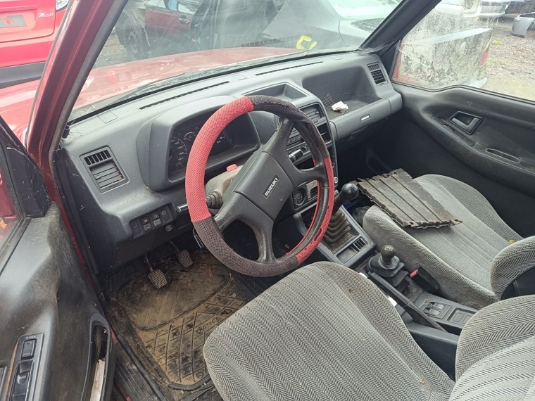 ND z Suzuki Vitara 1590.cm3 70.kw benzín r.v.1996 (K79) - 4