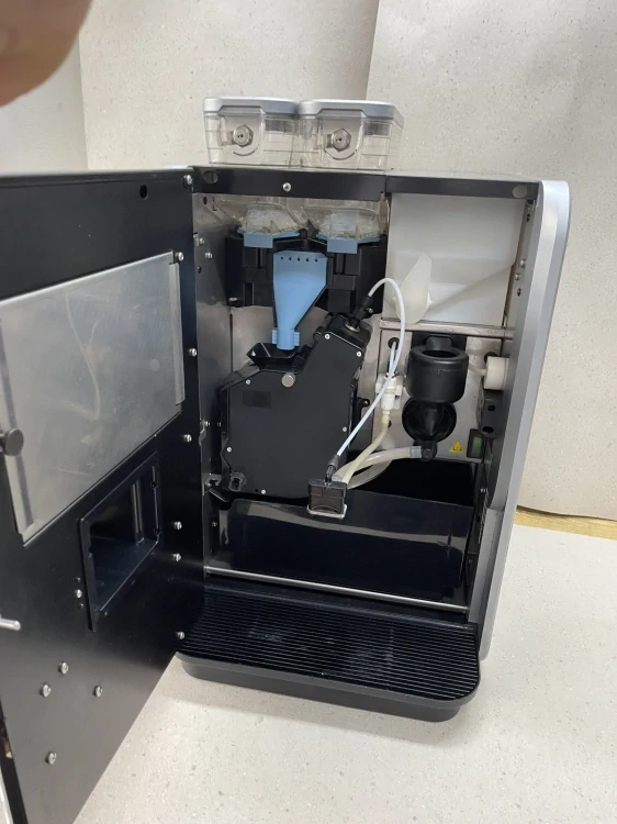 Profesionální kávovar pro přípravu Espressa - 4