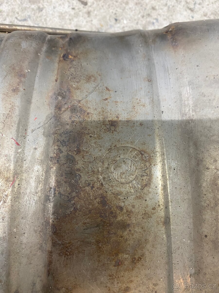 Tlumíc výfuku e46 330i - 4