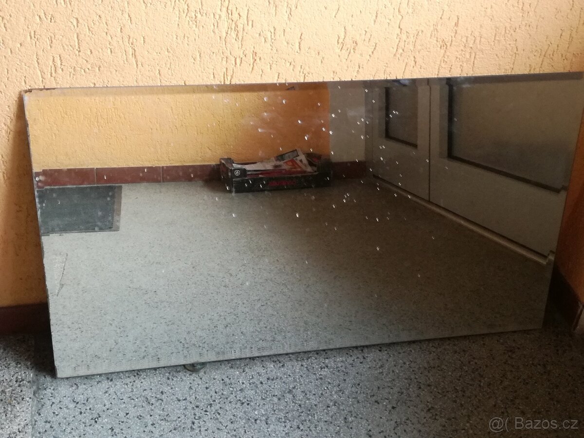 Zrcadlo cca 49 x 89 cm. - 4