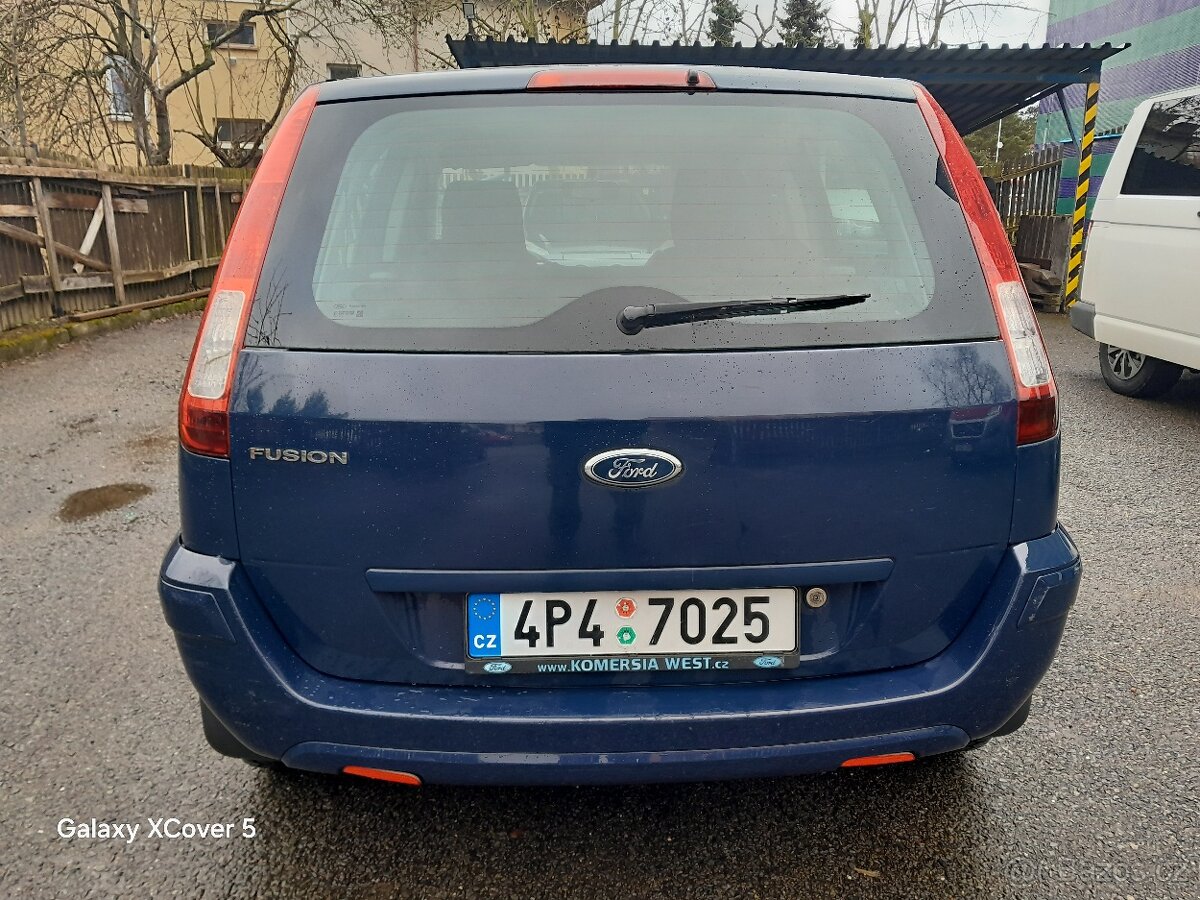 Ford Fusion - 4