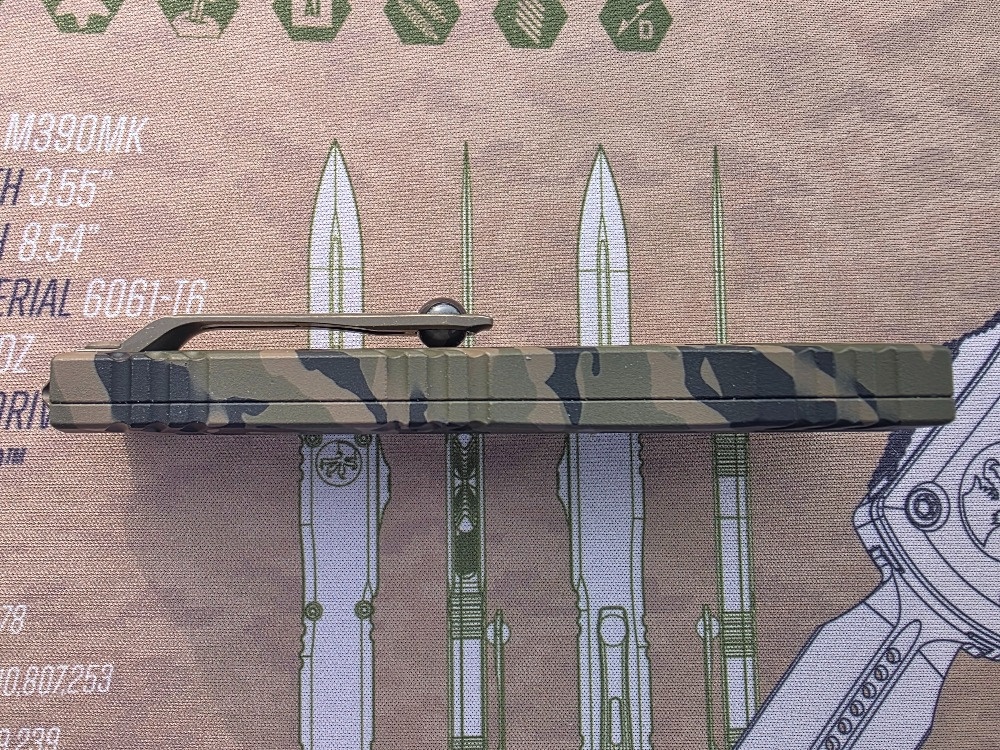 Microtech Luminary ZBP Tiger Stripe Camo - 4