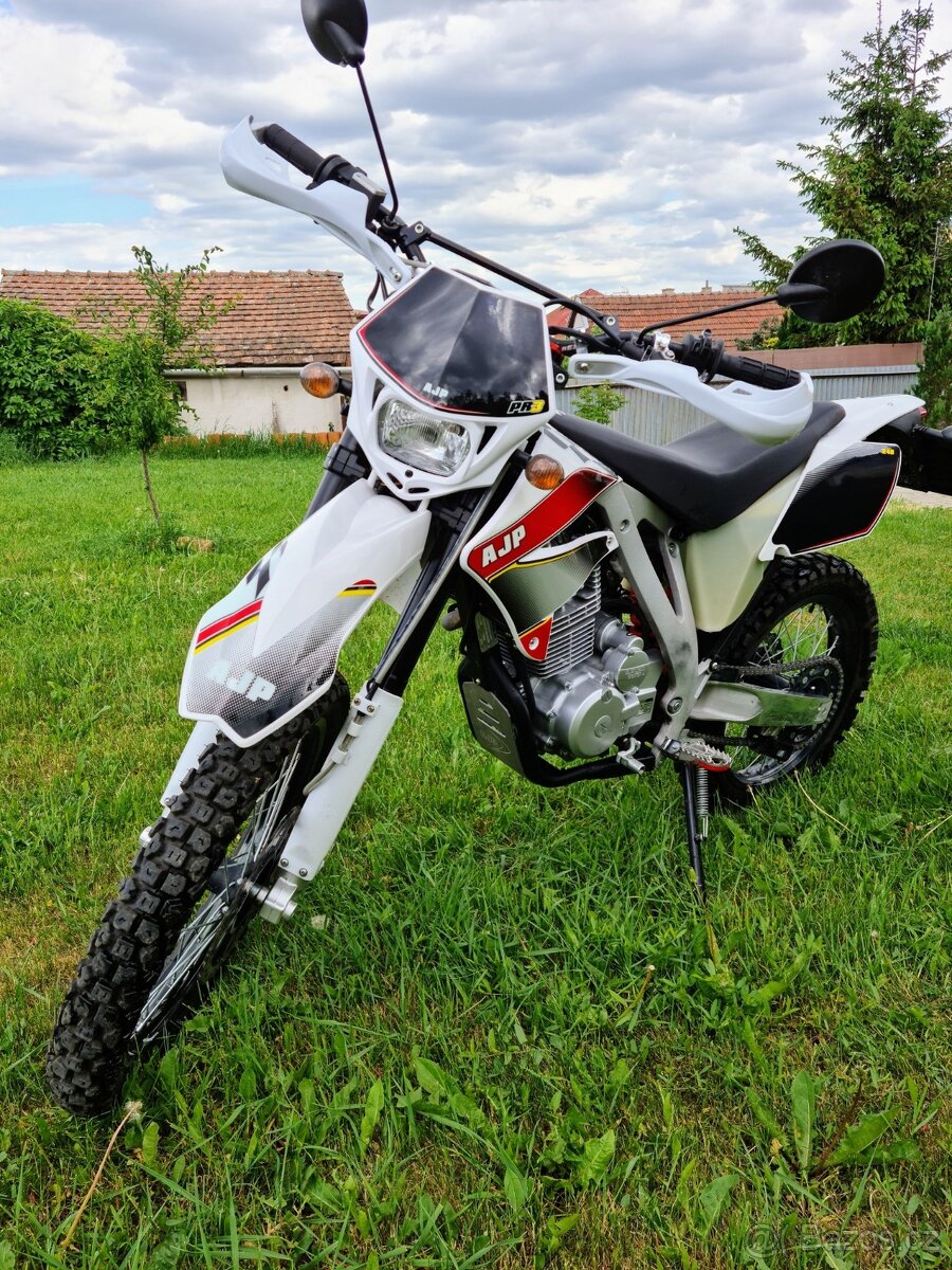 Enduro AJP PR3 240 (6/2018)