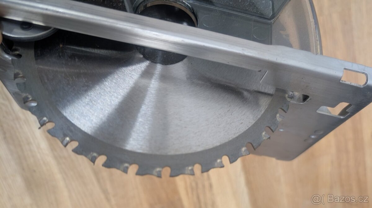 Makita DCS553Z okruzni pila na kov - 4