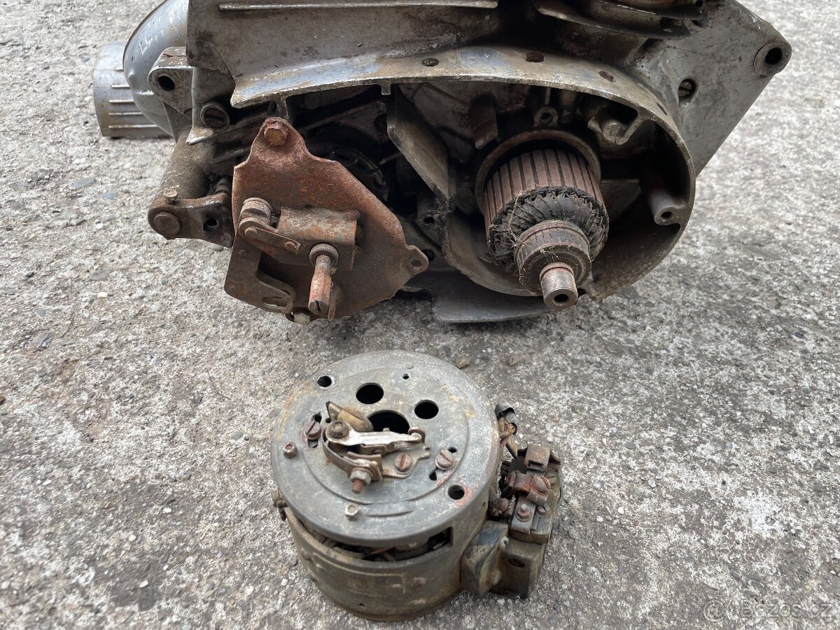 Motor Jawa 250/590 panelka - 4