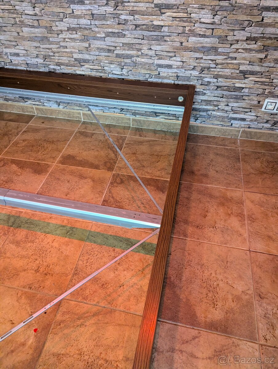 Prodám manželskou postel IKEA MALM 180x200 cm - 4