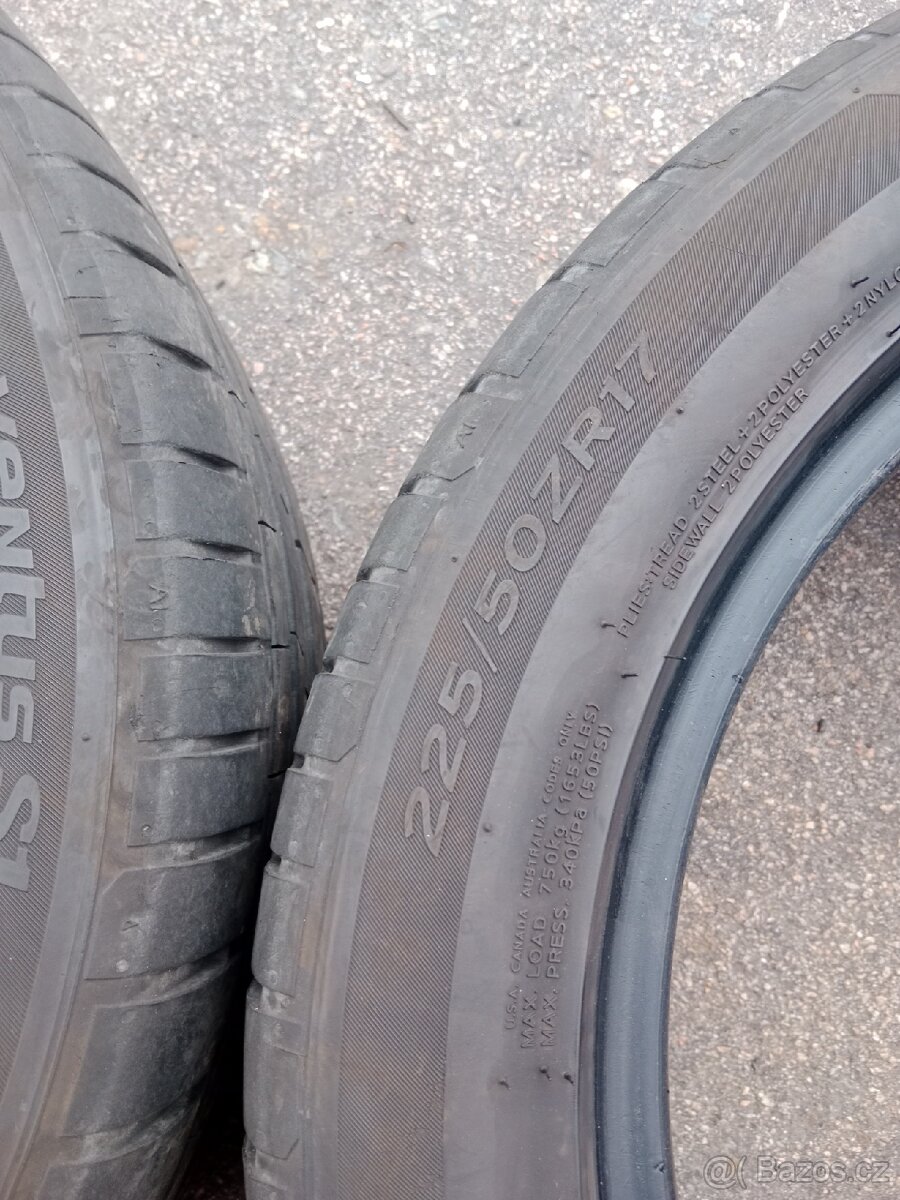 Pneu 225/50R17 - 4
