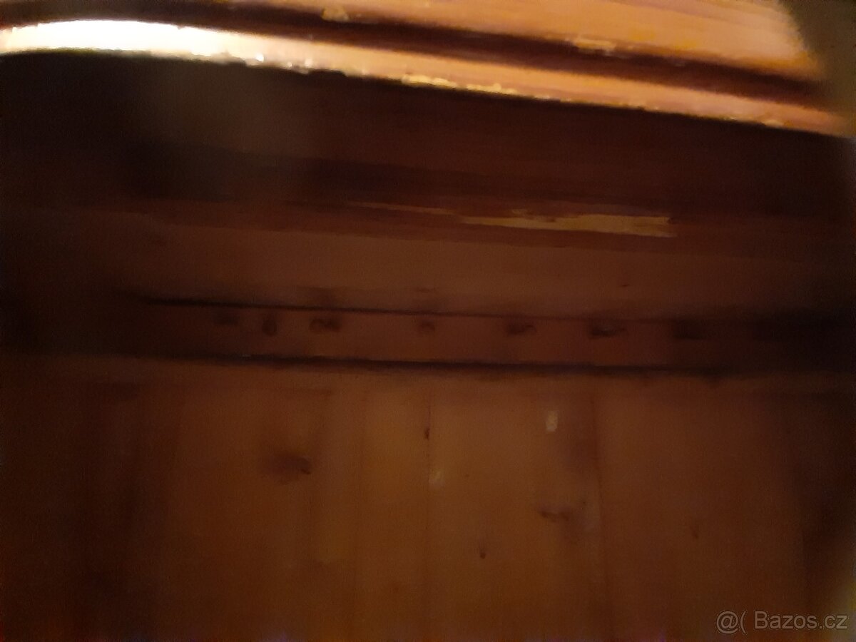 Starožitná,asivni skřiň - 4