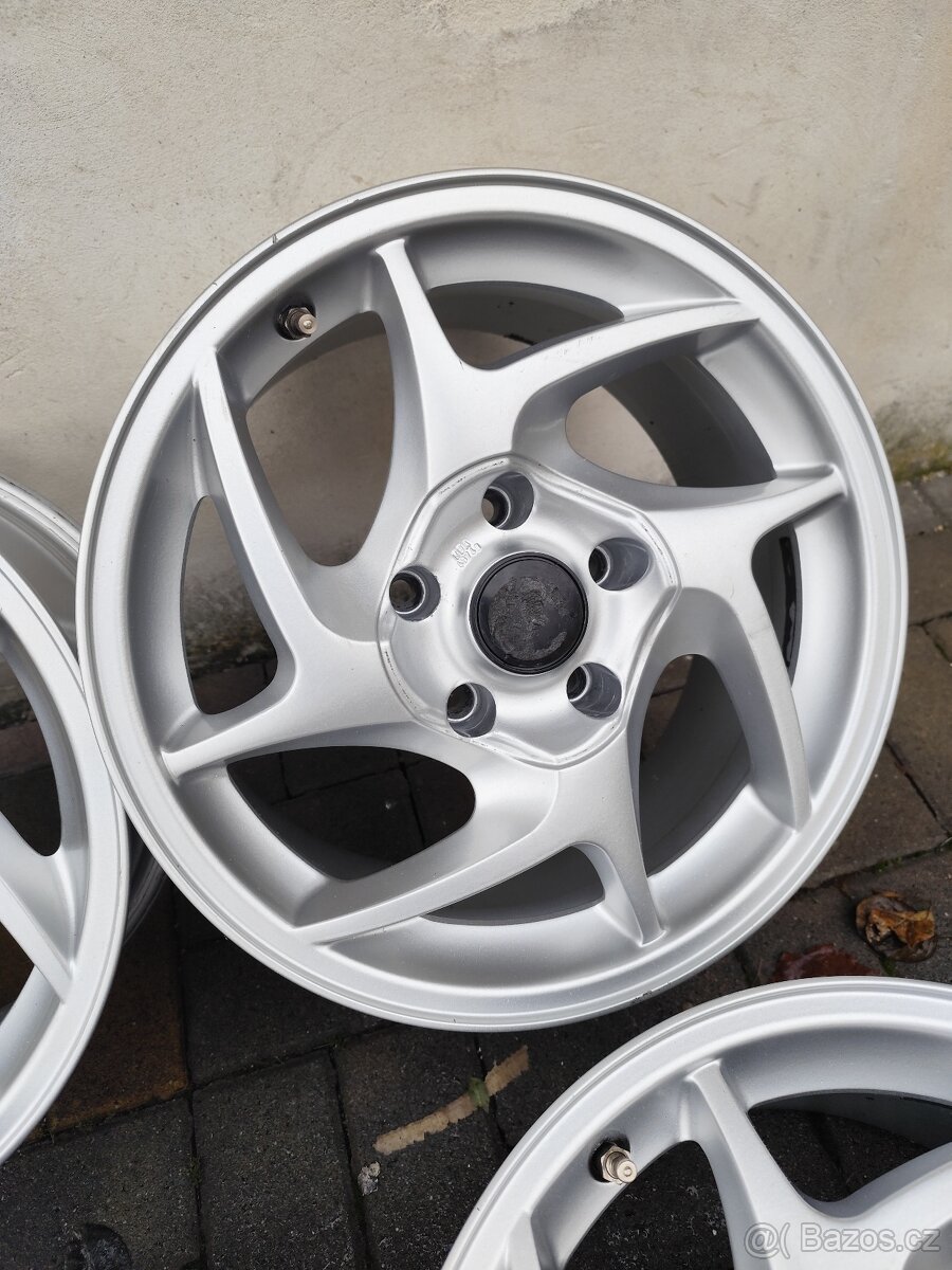 ALU 5x120 r16 BORBET - BMW, T5 - PĚKNÁ SADA - 4