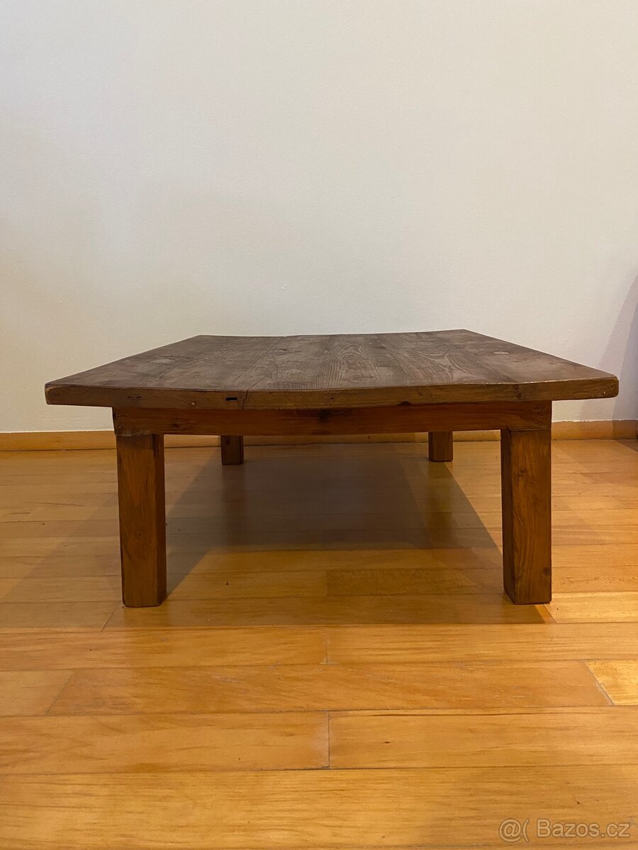 Ručně zhotovený stolek - 4
