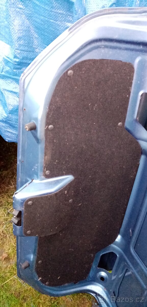 Ford Focus 1 sedan ND - 4